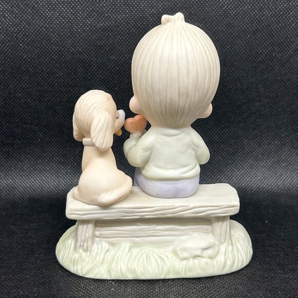 Precious Moments "Loving is Sharing" figurine - Picture 2 of 3